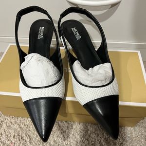 ✨Brand New! ✨MICHAEL KORS Demi Flex Kitten Mesh Sling Pump Black/White